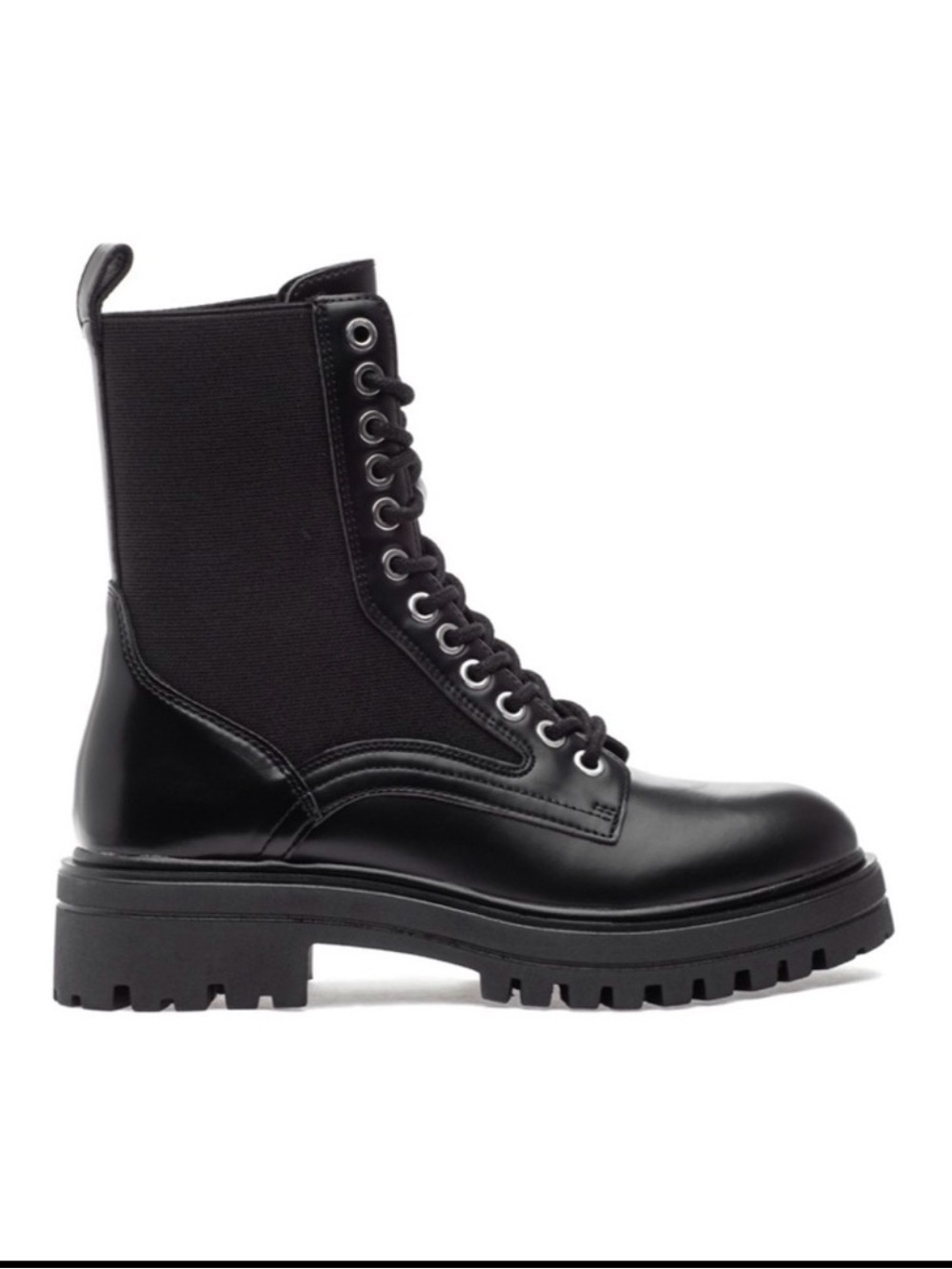 Steve Madden NWOT BRAND NEW Combat Boot sz 6 Black